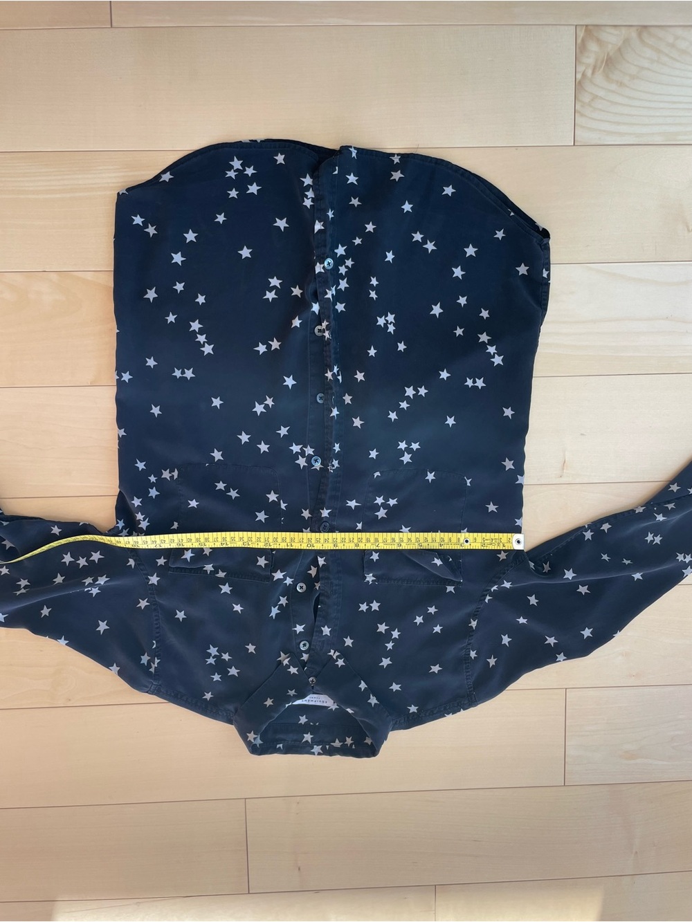 Equipment Femme 100% Silk Star-Print Blouse Black w White/Ivory Stars medium m - Picture 3 of 11